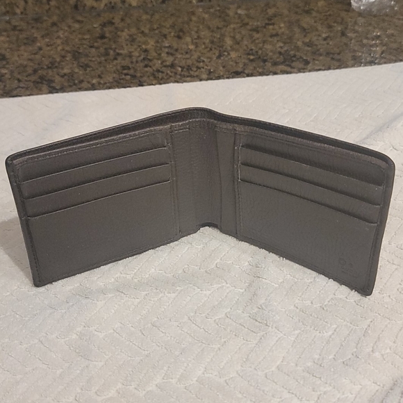 Wallet - Picture 2 of 4